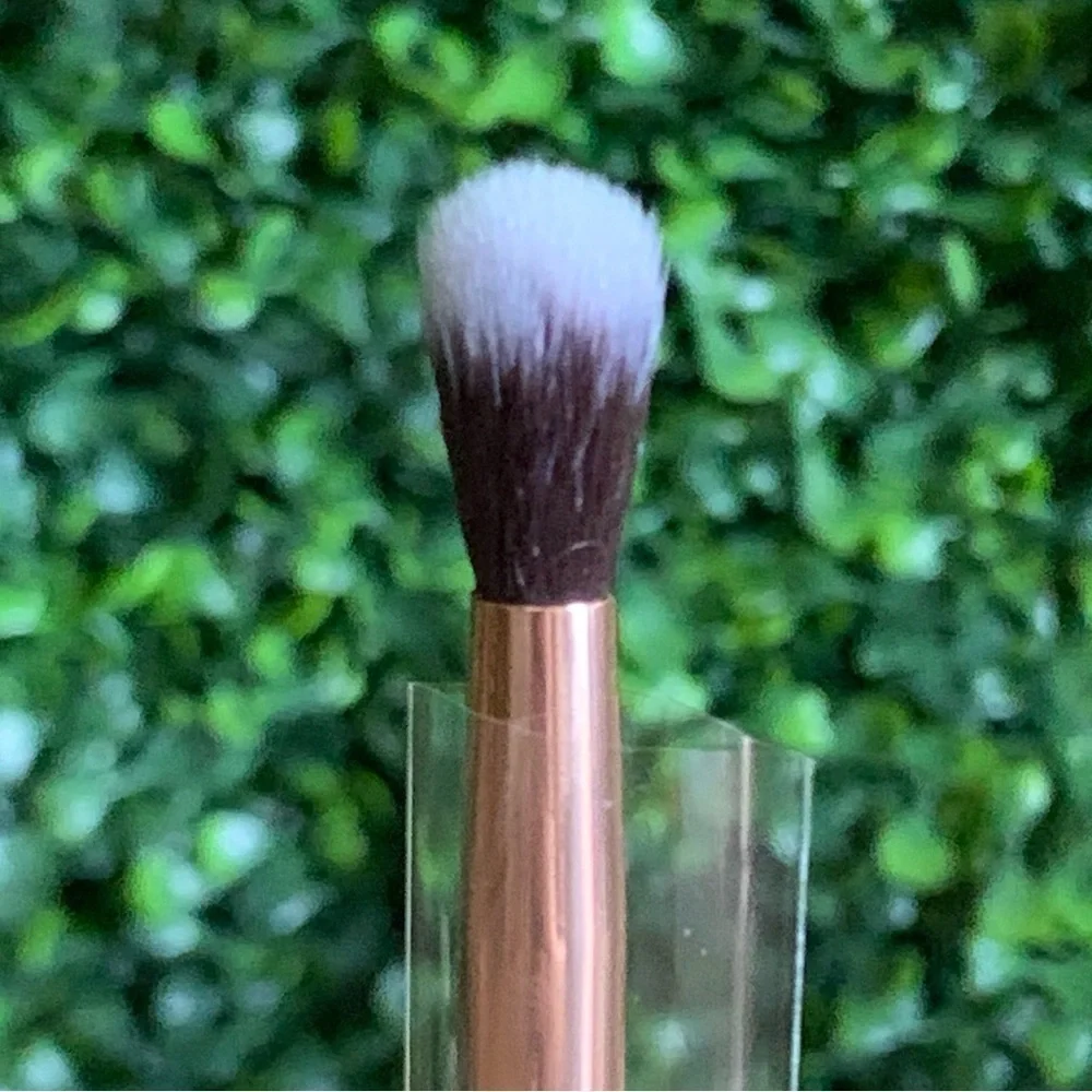 Chica Beauty Eyeshadow Blending Brush | NEW | Rose Gold Toned